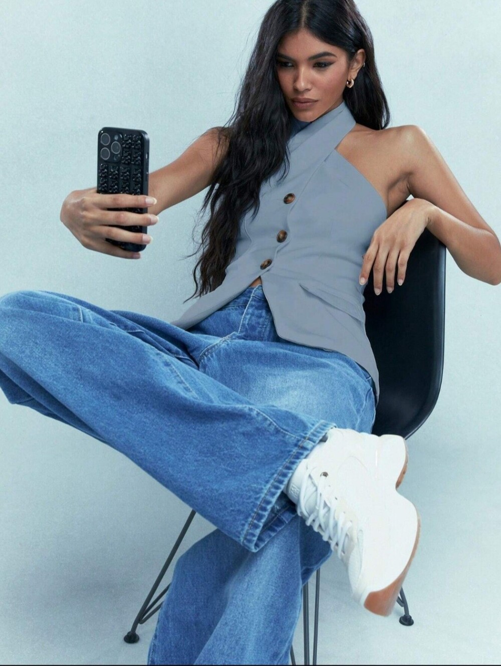 Missguided Light Gray Sleeveless Button-Down Halter Top